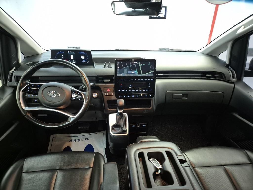 HYUNDAI Staria - Vista 7