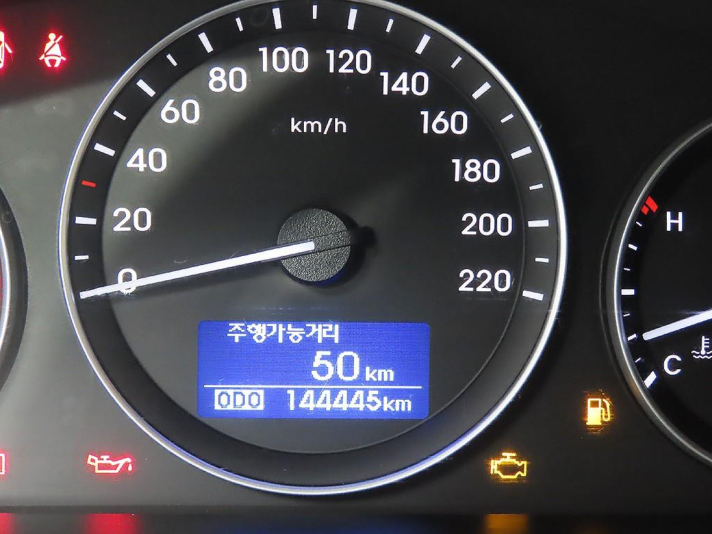 HYUNDAI Starex - Vista 11