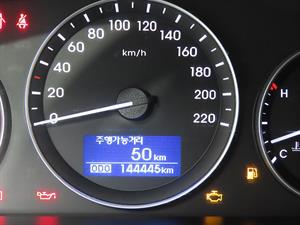 HYUNDAI Starex - Vista 12