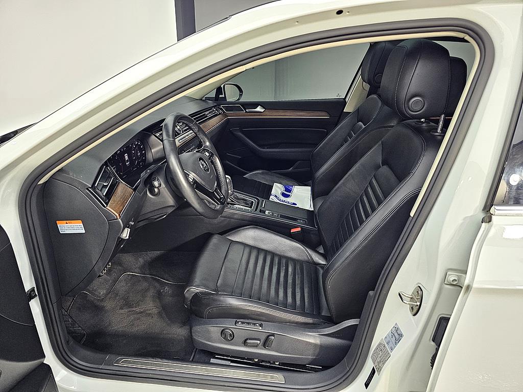 Volkswagen Passat - Vista 8