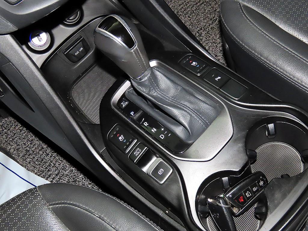 HYUNDAI Santa Fe - Vista 12