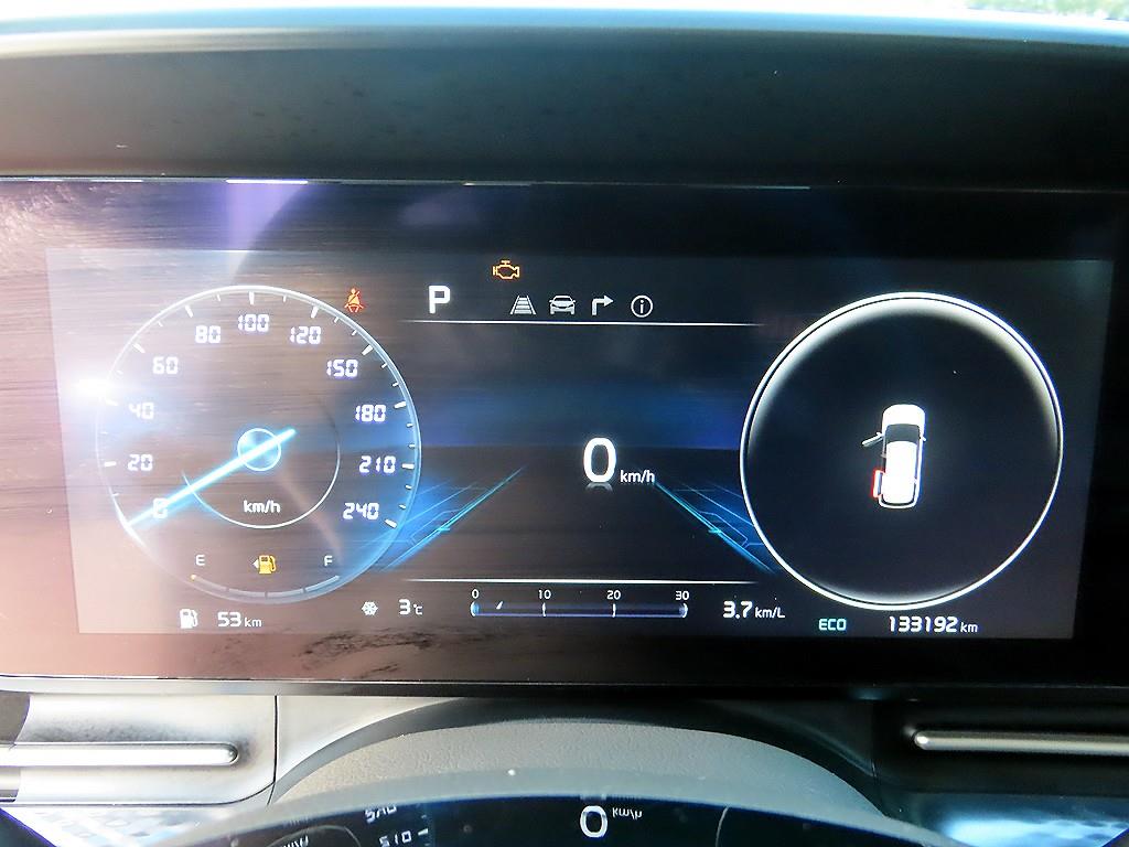 KIA Carnival - Vista 10