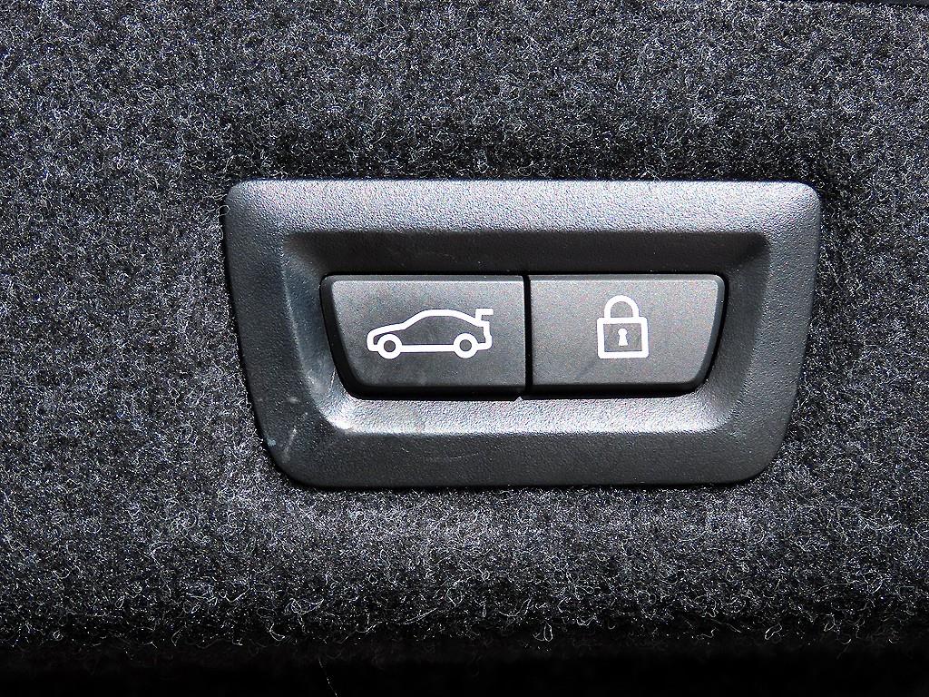 BMW 5 Series 2019 Gris - Importación desde Corea - HF Imports Iquique - Foto 17