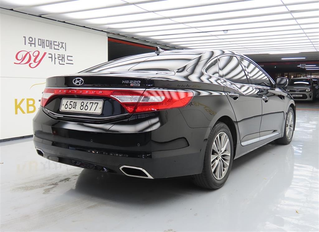 HYUNDAI Grandeur - Vista 4