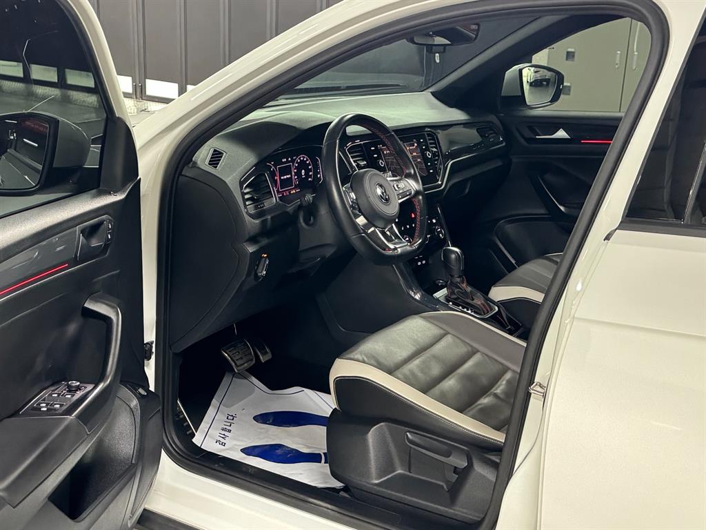 Volkswagen T-Roc - Vista 12