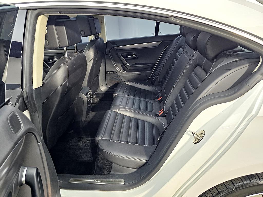 Volkswagen CC - Vista 9