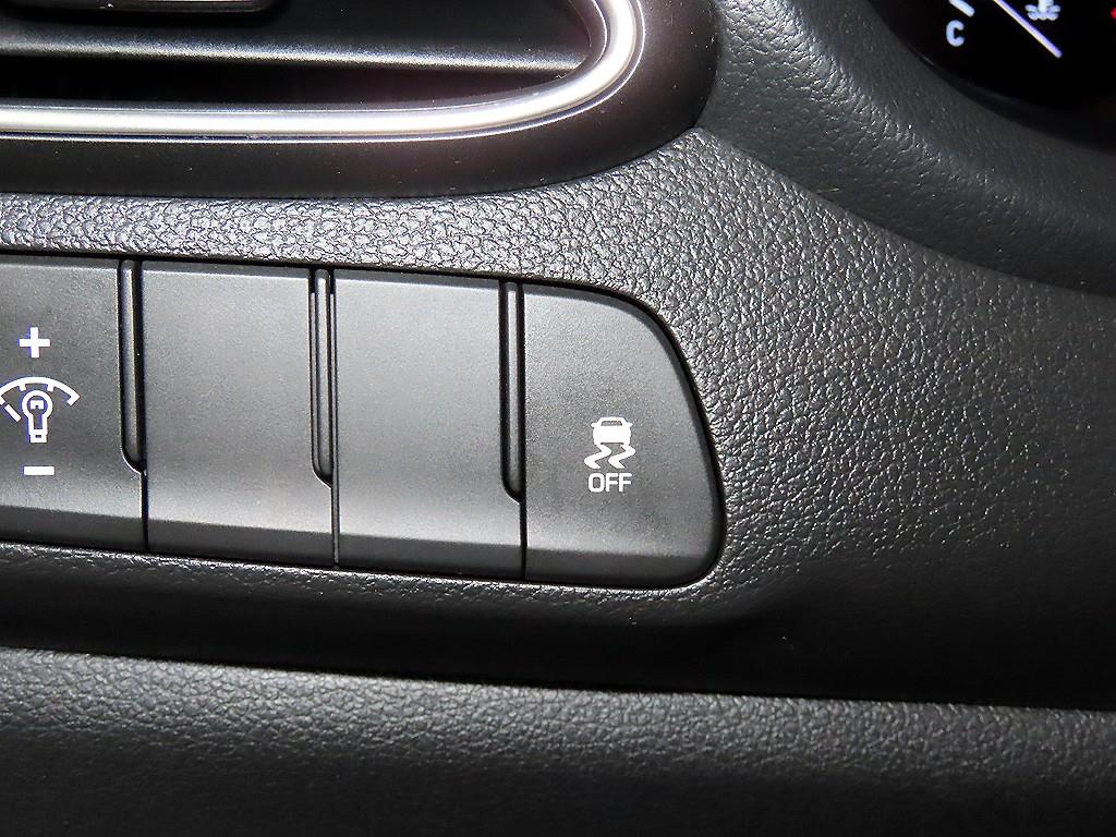 HYUNDAI i30 2018 Blanco - Importación desde Corea - HF Imports Iquique - Foto 14