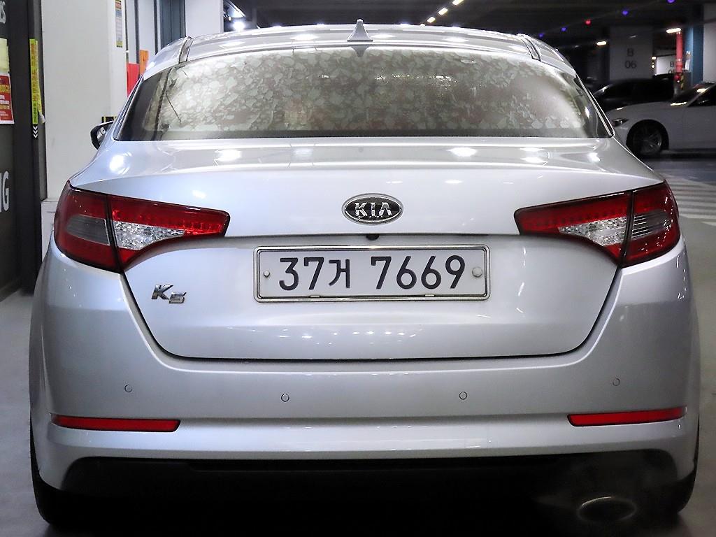 KIA K5 - Vista 5