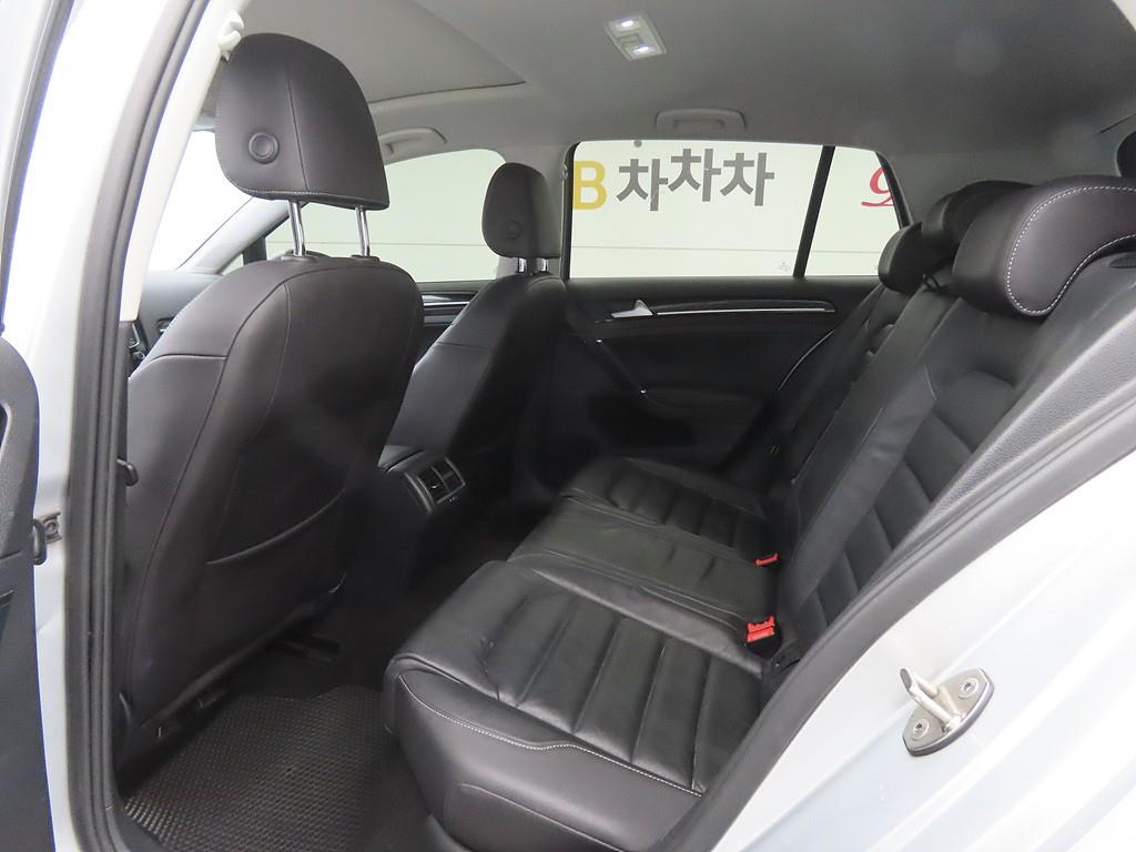 Volkswagen Golf - Vista 6