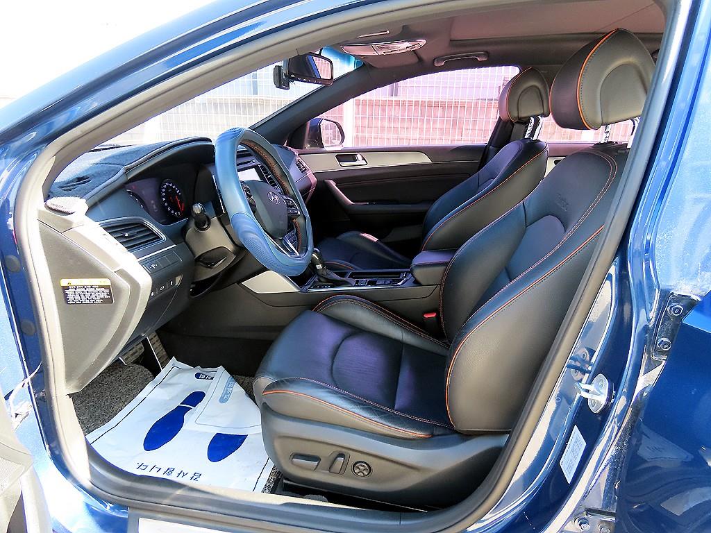 HYUNDAI Sonata - Vista 5