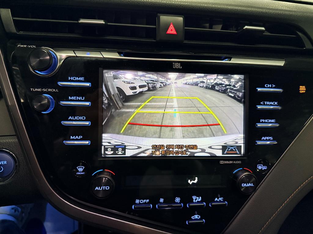 Toyota Camry - Vista 5