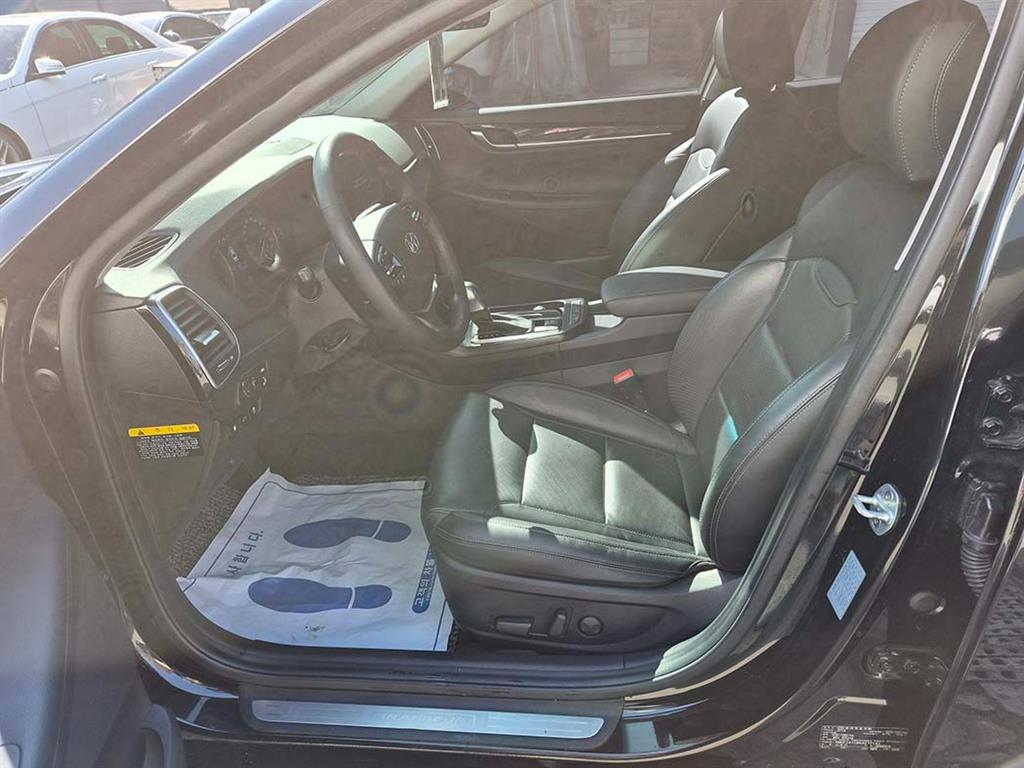 HYUNDAI Grandeur - Vista 6