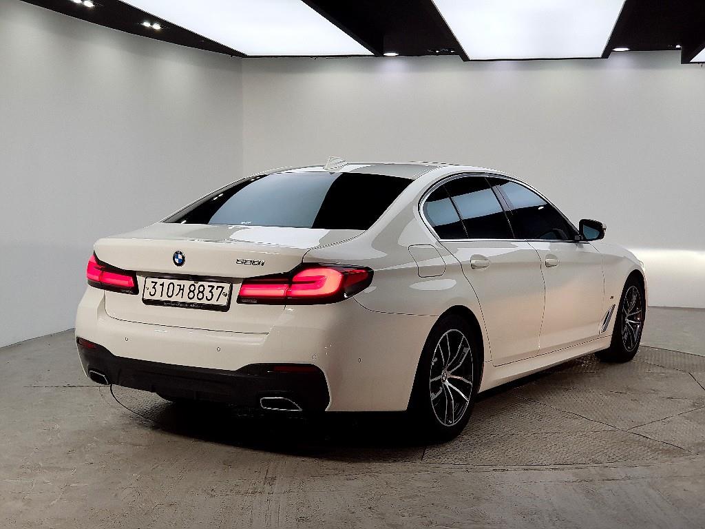 BMW 5 Series - Vista 4