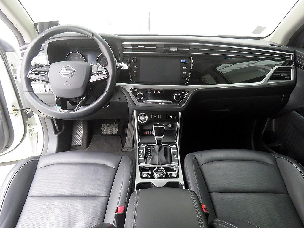 Ssangyong Korando - Vista 8