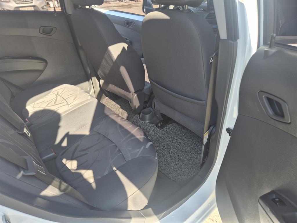 Chevrolet Spark - Vista 10