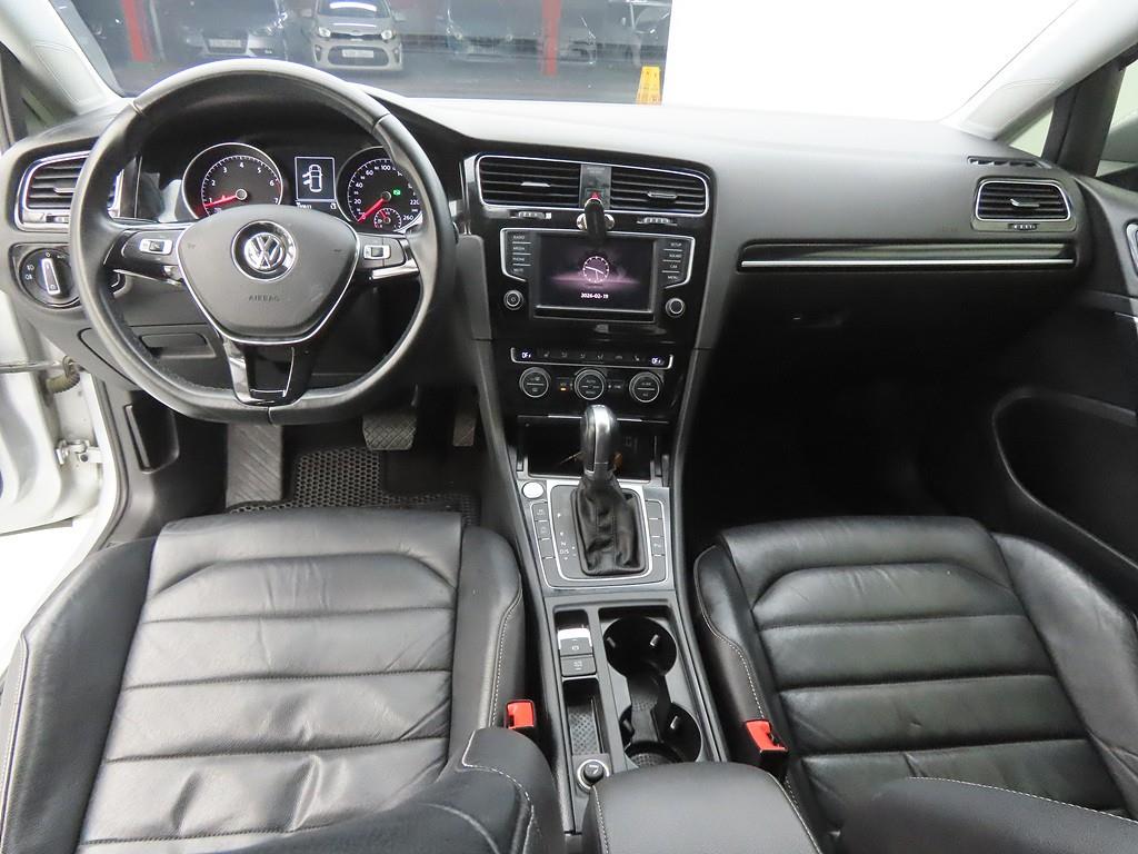 Volkswagen Golf - Vista 7