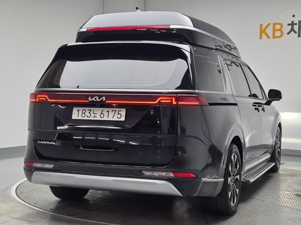 KIA Carnival - Vista 3