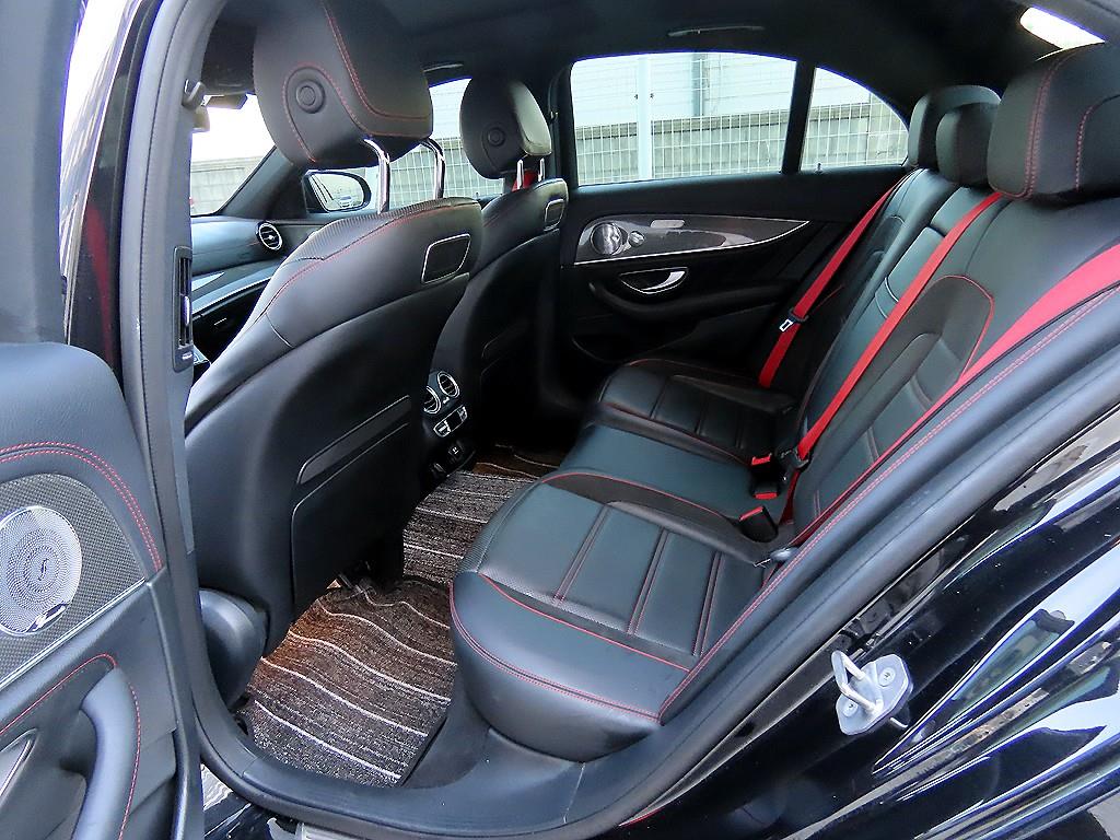 Mercedes Benz E class - Vista 6