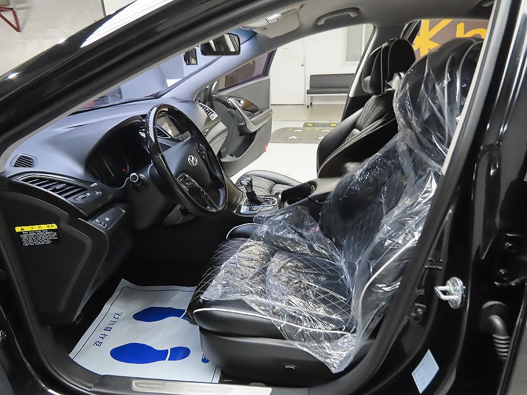 HYUNDAI Grandeur 2016 Negro - Importación desde Corea - HF Imports Iquique - Foto 13