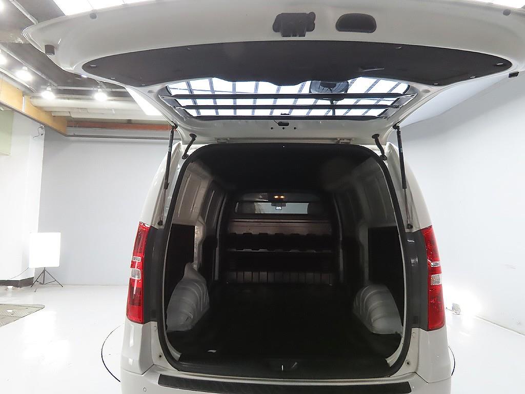 HYUNDAI Starex 2019 Blanco - Importación desde Corea - HF Imports Iquique - Foto 9