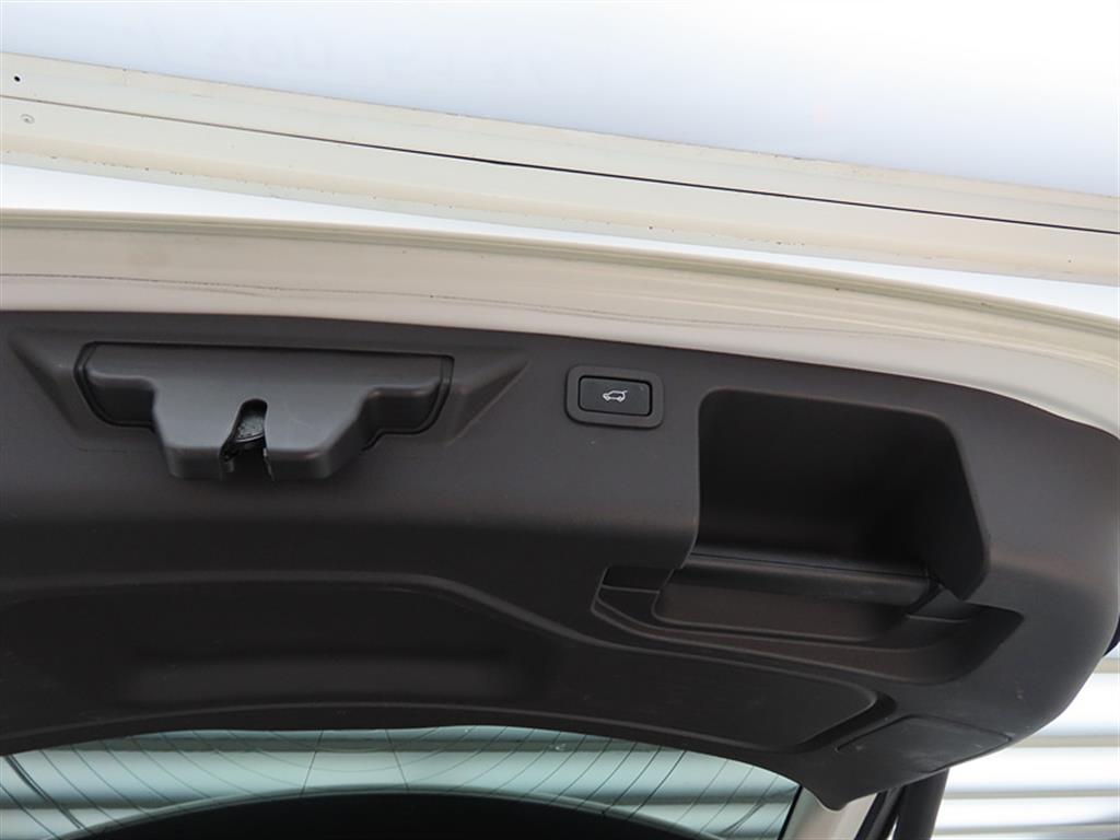 Land Rover Discovery Sports 2017 Blanco - Importación desde Corea - HF Imports Iquique - Foto 17