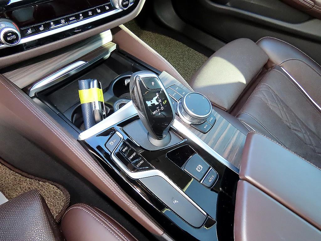 BMW 5 Series - Vista 11