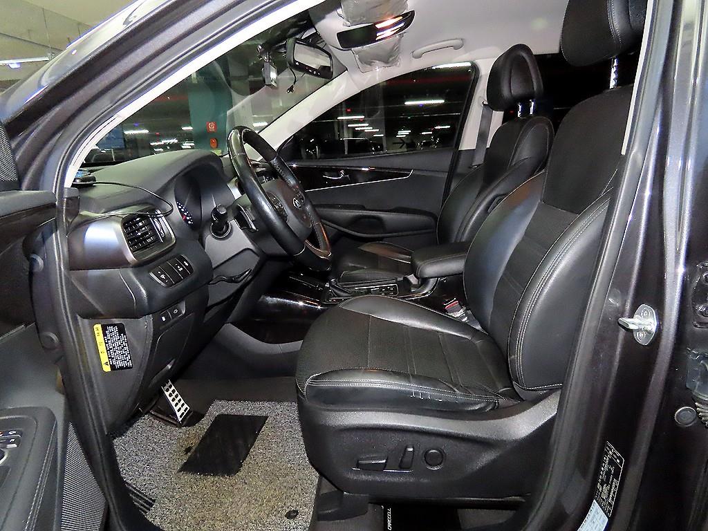 KIA Sorento - Vista 6