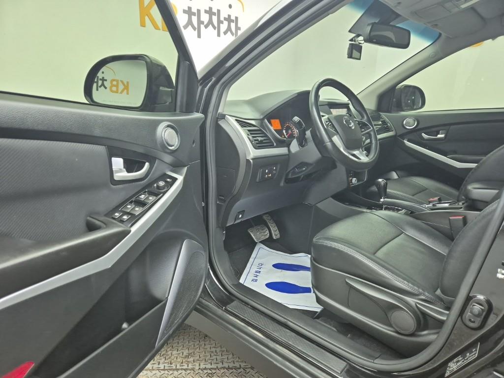 Ssangyong Korando 2018 Negro - Importación desde Corea - HF Imports Iquique - Foto 19