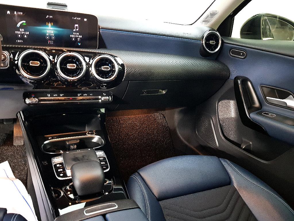 Mercedes Benz A Class - Vista 10