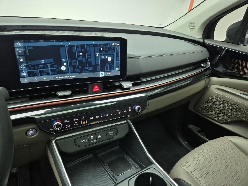 KIA Carnival - Vista 10