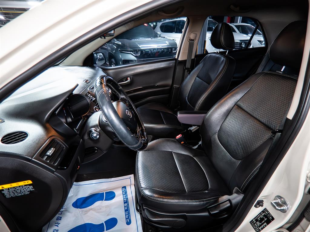 KIA Morning - Vista 5