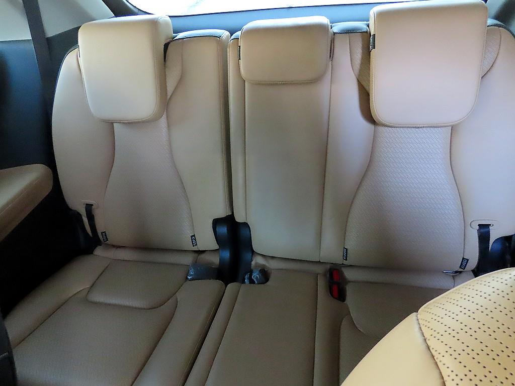 KIA Carnival - Vista 7
