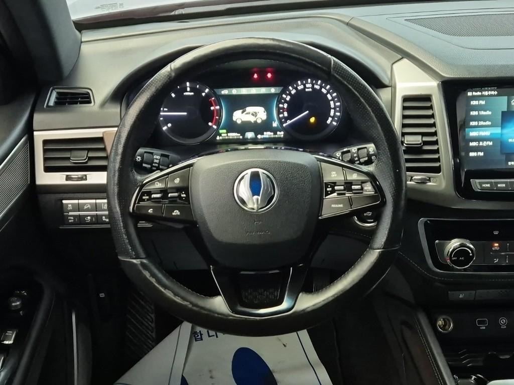 Ssangyong Rexton - Vista 9