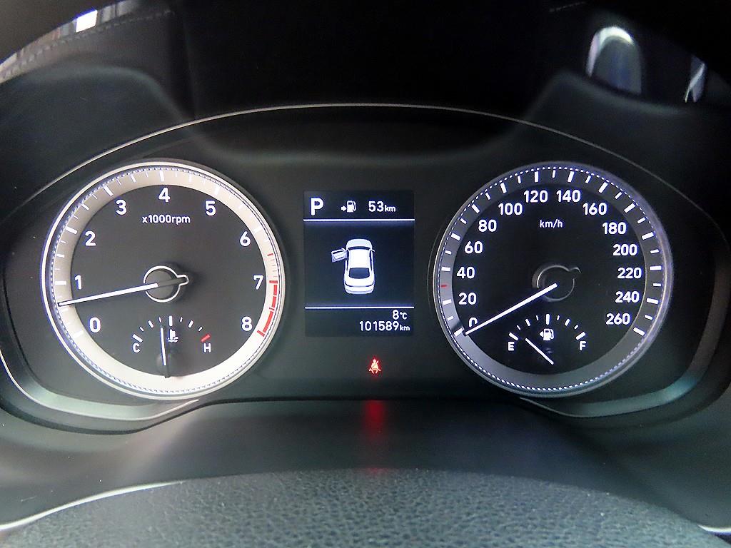 HYUNDAI Grandeur - Vista 9