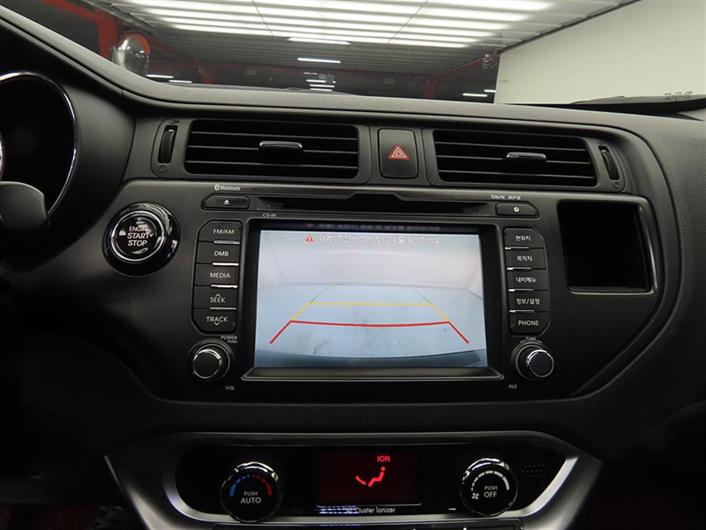 KIA Pride 2014 Negro - Importación desde Corea - HF Imports Iquique - Foto 15