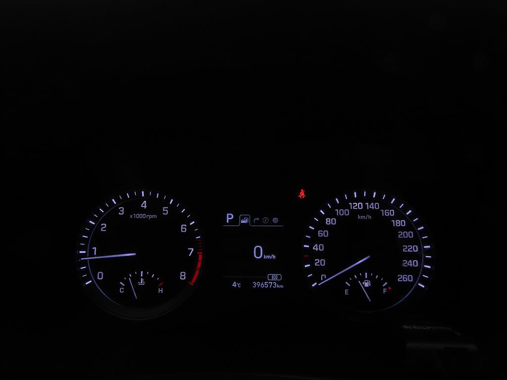 HYUNDAI Sonata - Vista 9