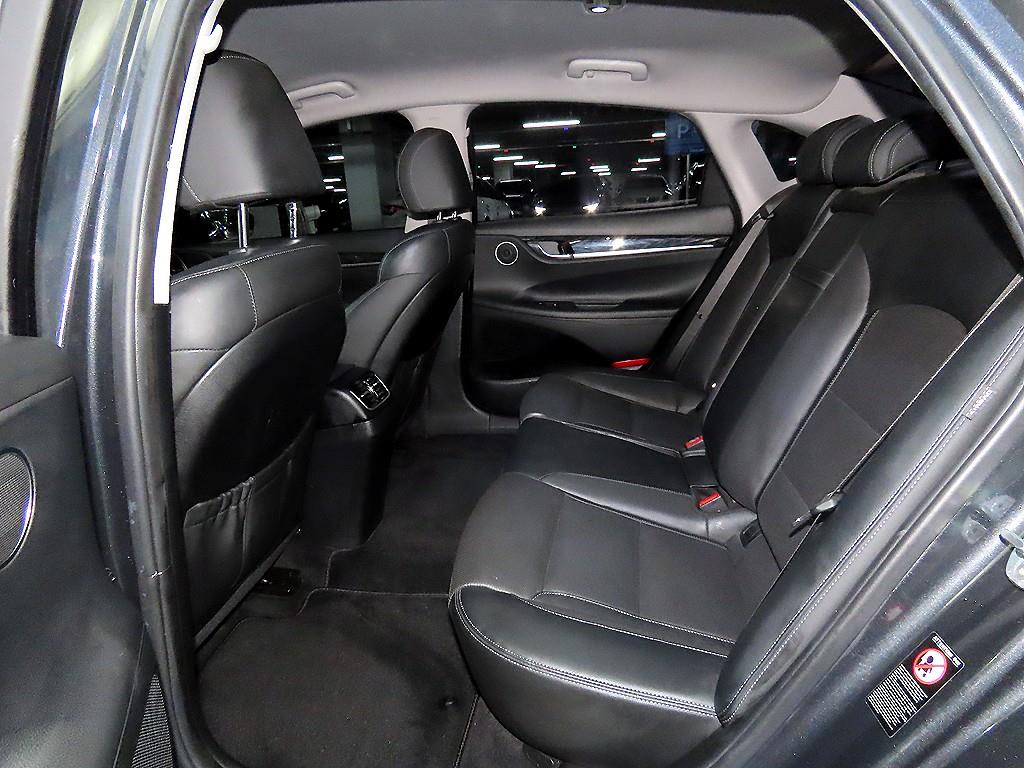 HYUNDAI Grandeur - Vista 7