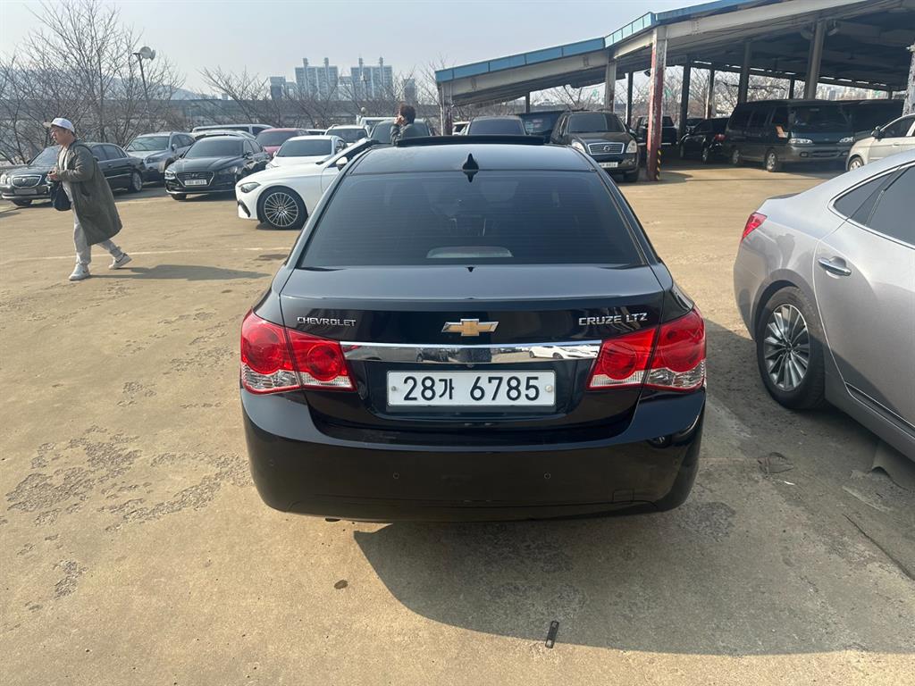 Chevrolet Cruise - Vista 3