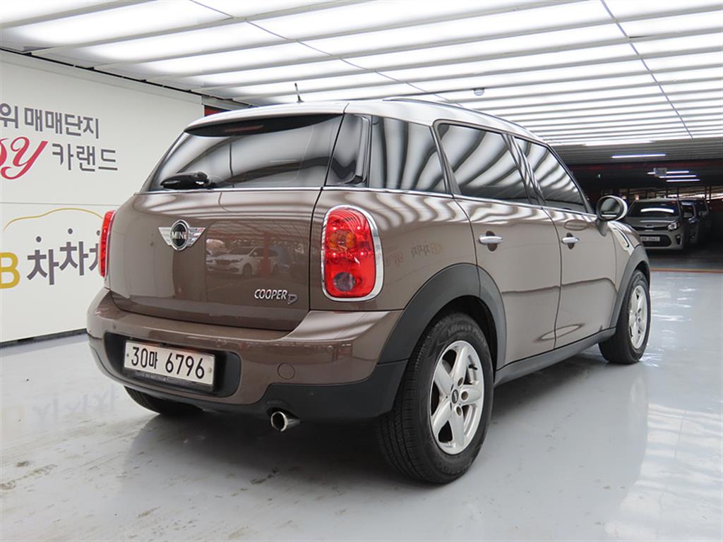 Mini Countryman - Vista 4