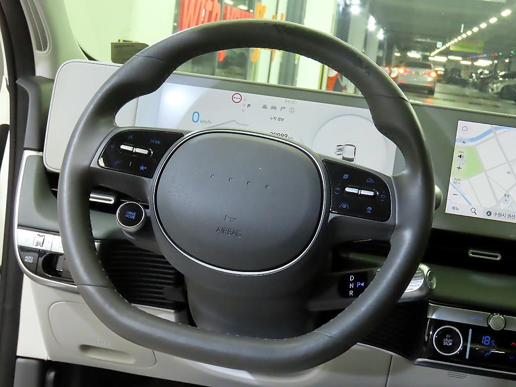 HYUNDAI Ioniq 5 - Vista 8