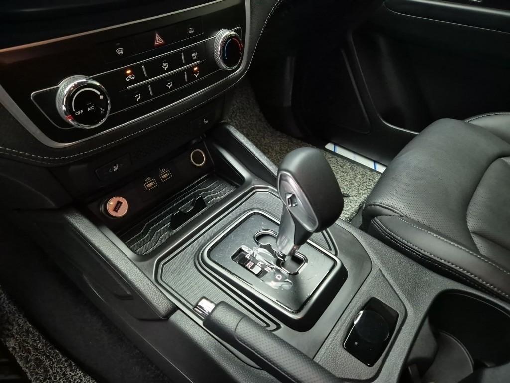 Ssangyong Rexton - Vista 8