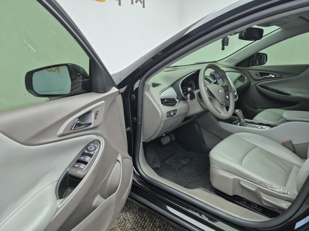 Chevrolet Malibu 2019 Negro - Importación desde Corea - HF Imports Iquique - Foto 16