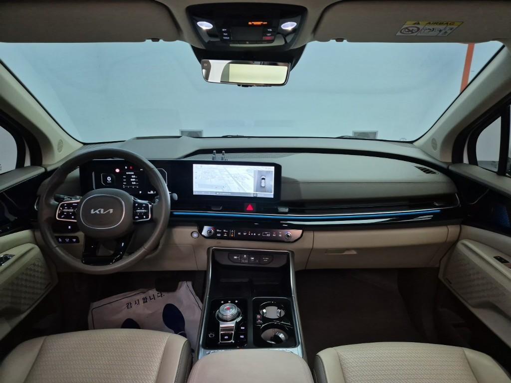 KIA Carnival - Vista 7