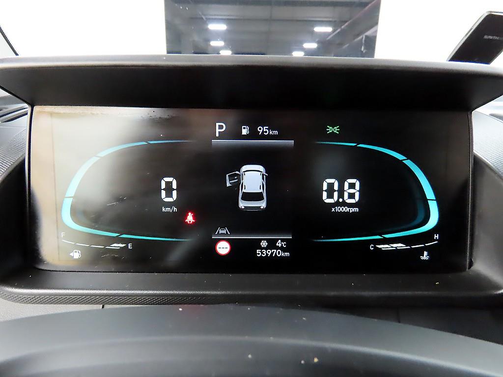 HYUNDAI Casper - Vista 8