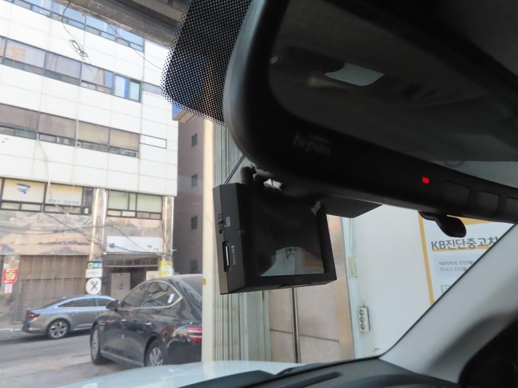 HYUNDAI Casper - Vista 11