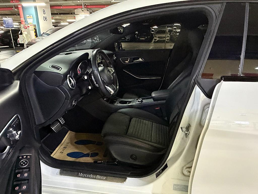 Mercedes Benz CLA Class - Vista 7