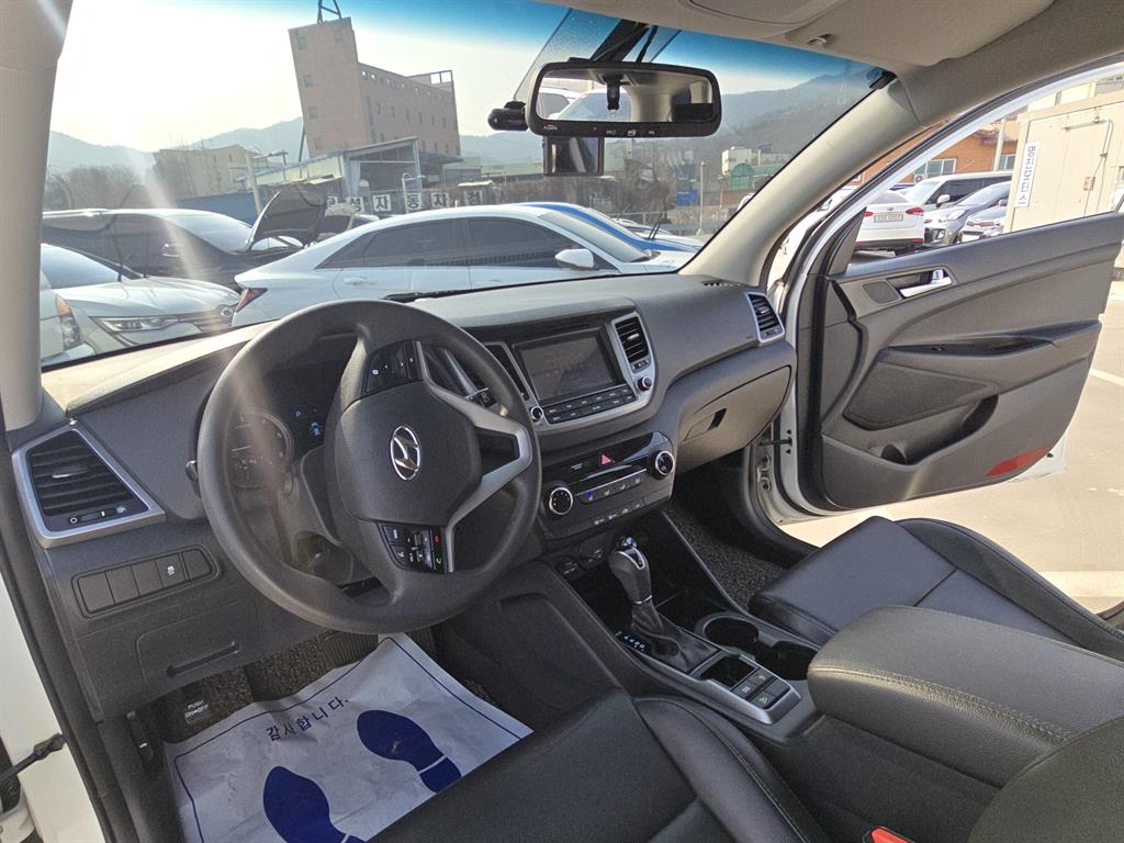 HYUNDAI Tucson - Vista 8