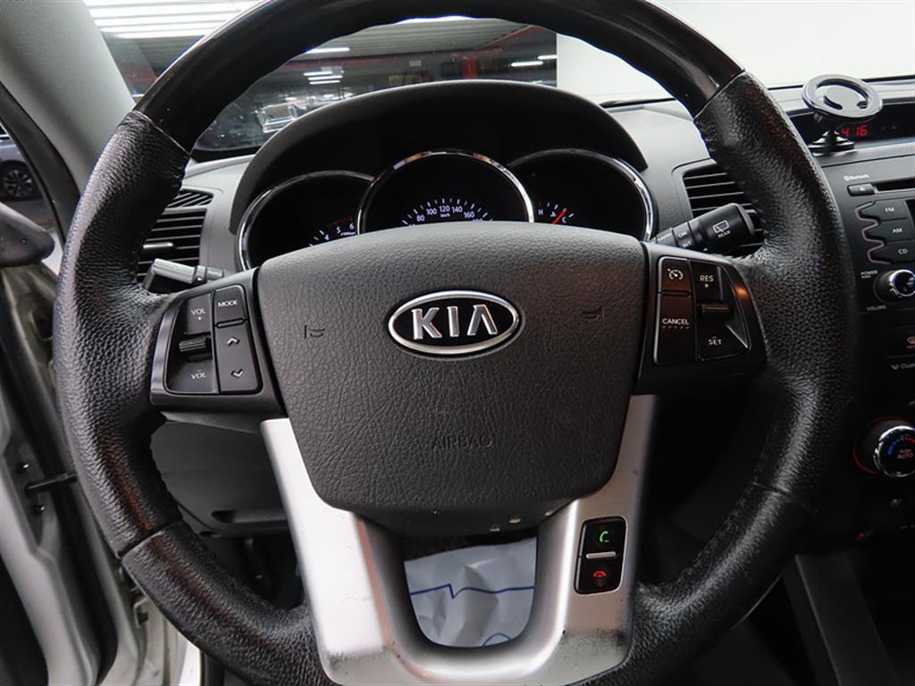 KIA Sorento - Vista 8