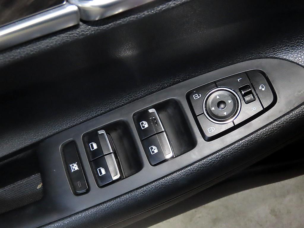 HYUNDAI Grandeur 2018 Gris - Importación desde Corea - HF Imports Iquique - Foto 15