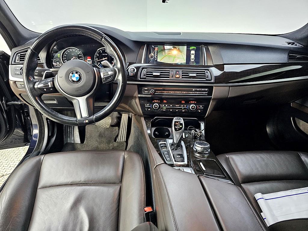 BMW 5 Series - Vista 5